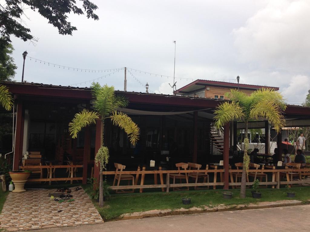 Отель Check In And Chill Out Ban Laem Sok Экстерьер фото